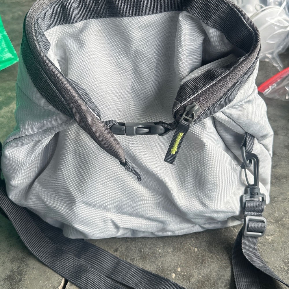Columbia Gray and Neon Yellow Lunch Bag/Cooler - Picture 4 of 4
